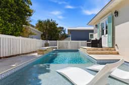 Stunning Home, Priv Pool & Beach, Golf Cart - Image 3