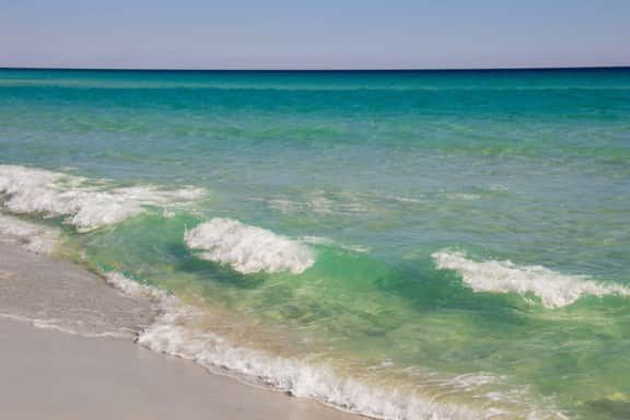 Seas The Day, House, Priv Pool & Beach, Golf Cart - Image 3