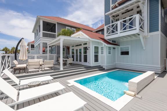 My Beach Alibi Lakefront Home, Priv Pool - Image 3