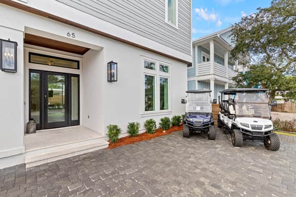 Emerald Sunset, Spacious Home, Private Pool, 2 Golf Carts - Image 4