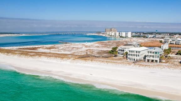 Pipe Dream, Destin Pointe, Beachfront Home - Image 1