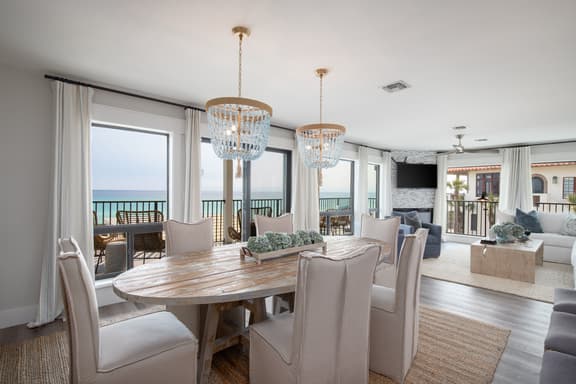 C'est La Vie, Beachfront Condo, Pool - Image 1