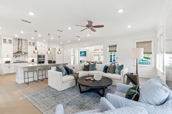 Spacious New Home in Blue Mountain Beach - Image 1